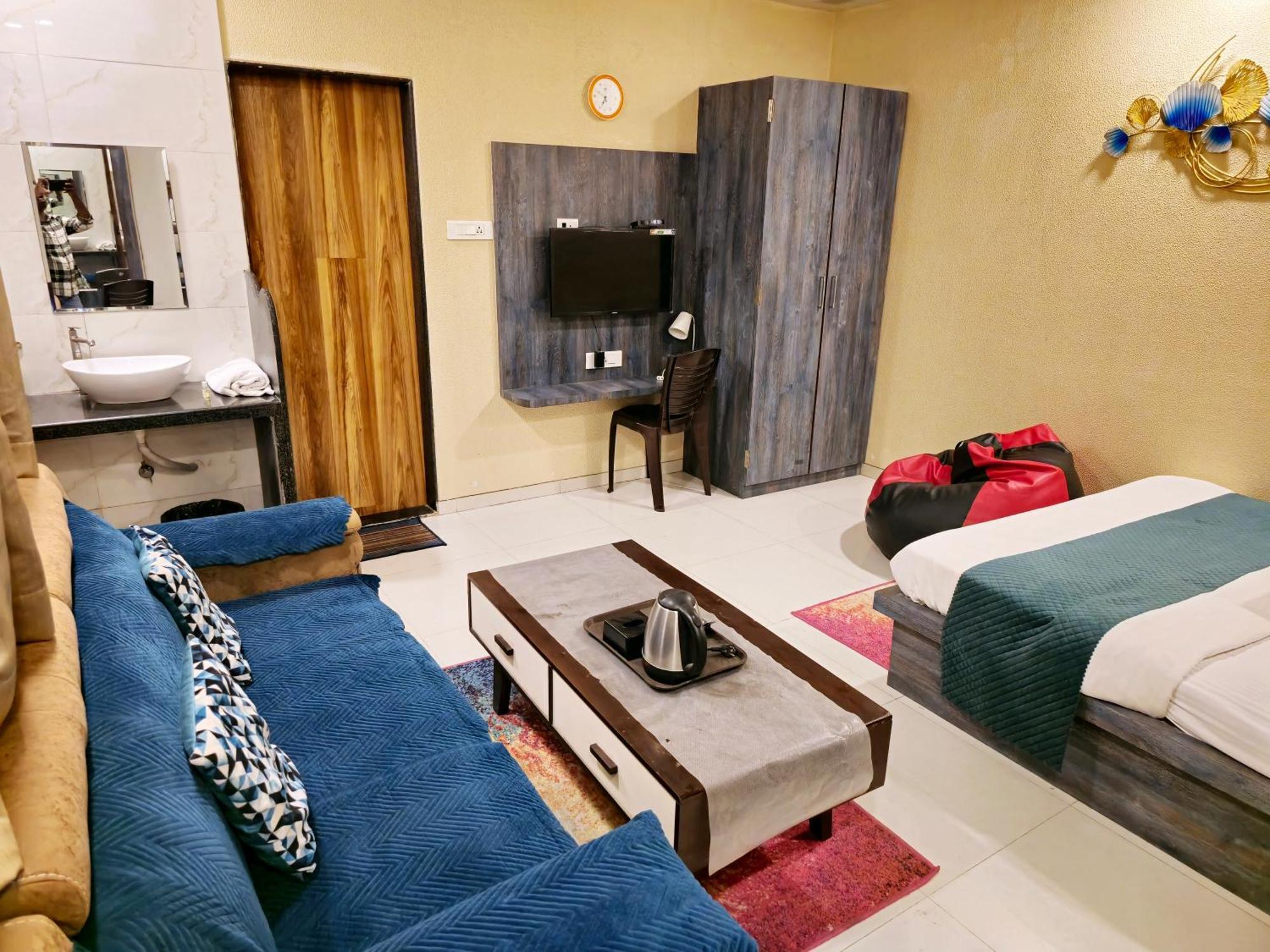Hotel Mari Aai Residency Navi Mumbai Quarto foto