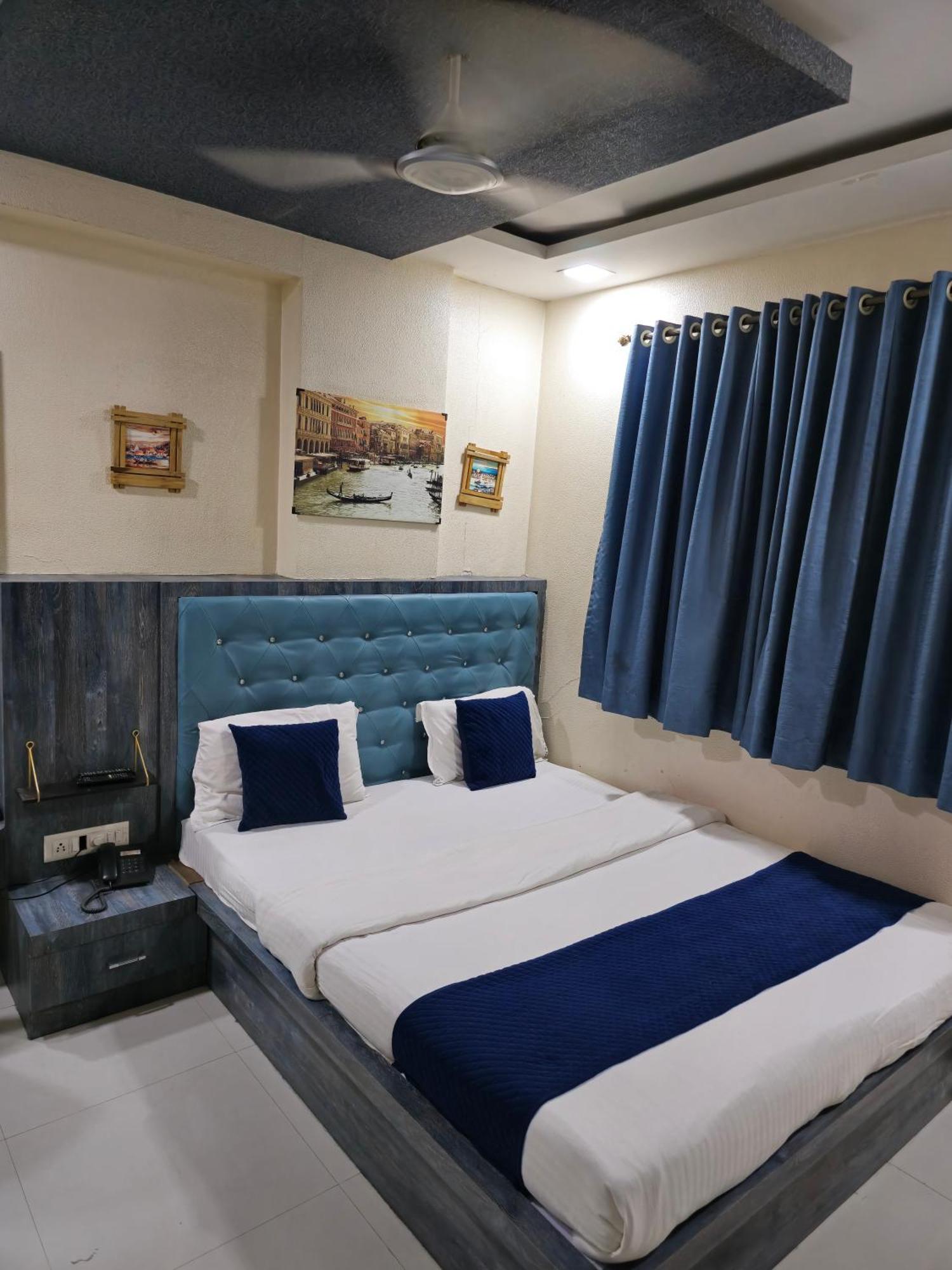 Hotel Mari Aai Residency Navi Mumbai Quarto foto