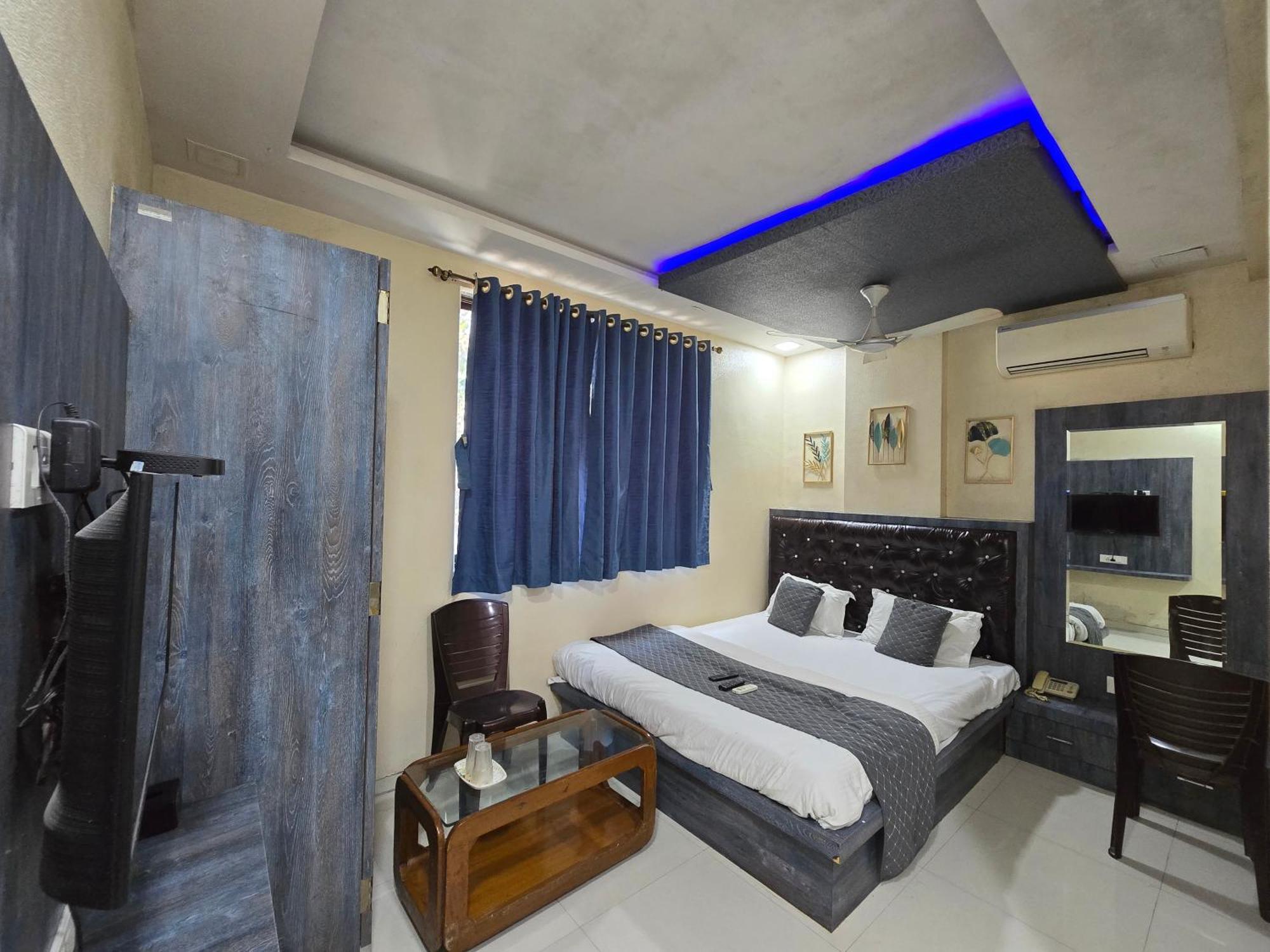 Hotel Mari Aai Residency Navi Mumbai Quarto foto